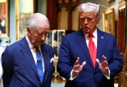 Dimite el director de museo que negó a Trump una espada para regalar a Carlos III