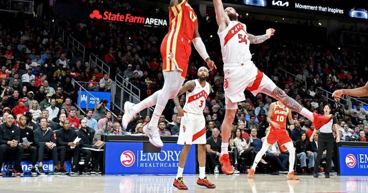 PHOTOS: Hawks fall at home to Raptors in season opener