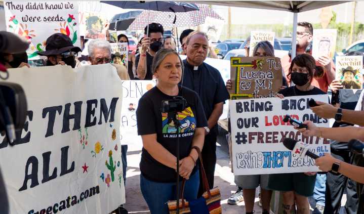 Organizan el “Desfile de la Liberación” en honor a Catalina “Xóchitl” Santiago, tras su salida de un centro de detención de ICE