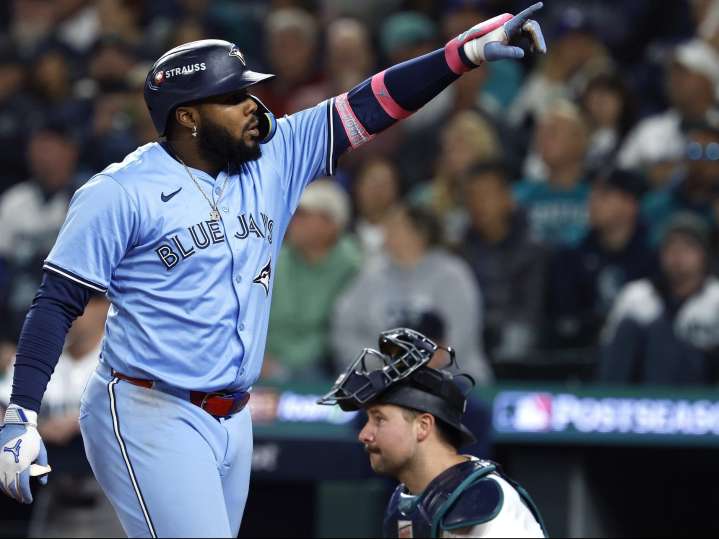 Vlad Guerrero Jr.s fifth homer sets Blue Jays postseason record