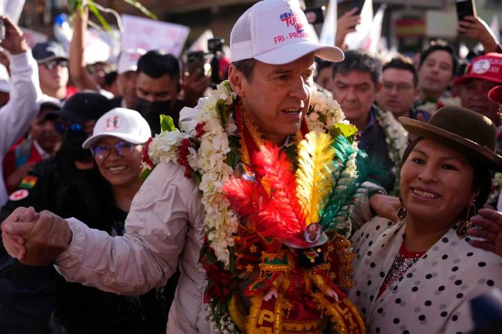 Inédita segunda vuelta para definir el rumbo de Bolivia tras 20 años de izquierdismo