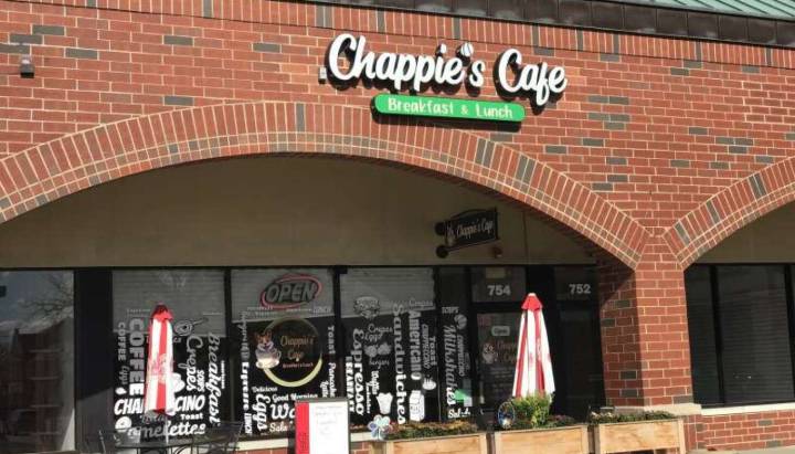 Palatine cafe closes following repeated visits by immigration agents