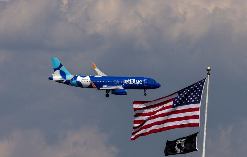 JetBlue posts smaller-than-expected loss on strong premium demand, cost controls