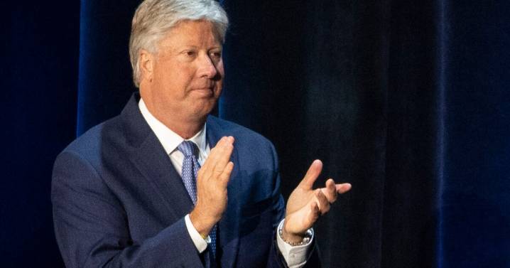 Texas megachurch founder Robert Morris pleads guilty to child sex abuse charges