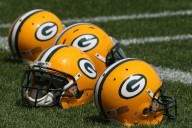 Packers' plane delayed for more than five hours night before game vs. Cardinals