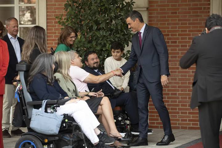 El Gobierno prevé aprobar este martes el decreto que agilizará las ayudas para los enfermos de ELA
