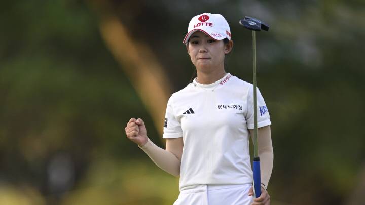 Sponsor's invite shoots 62 to take midway lead at LPGA's Lotte Championship
