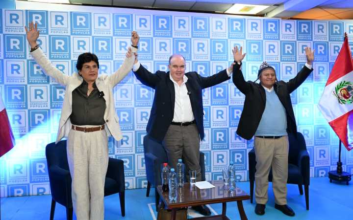 López Aliaga presenta su fórmula presidencial de Renovación Popular para las Elecciones 2026
