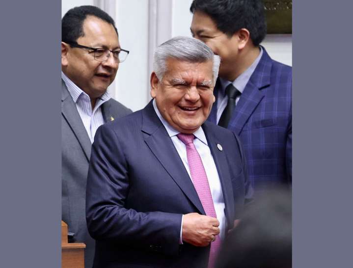 César Acuña anuncia su candidatura presidencial y renuncia al Gobierno Regional de La Libertad