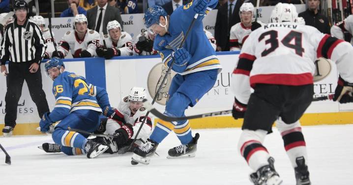 Join Blues beat writer Matthew DeFranks for his live chat at 1 p.m. Wednesday