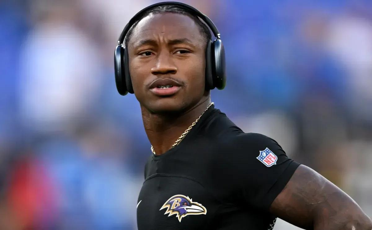 Is Zay Flowers playing today for Ravens against the Rams in Week 6 of the 2025 NFL season?