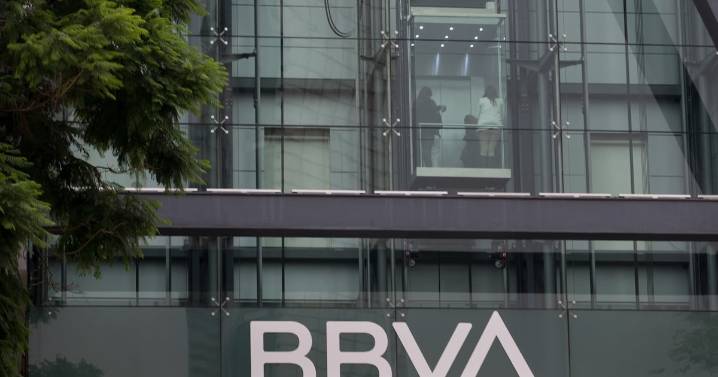 BBVA México responde a quejas por nuevo diseño de app: ‘En poco tiempo terminarán amándola’