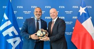 Almuerzo en una viña y cara a cara con los presidentes de los clubes: la agenda de Infantino en su visita exprés a Chile