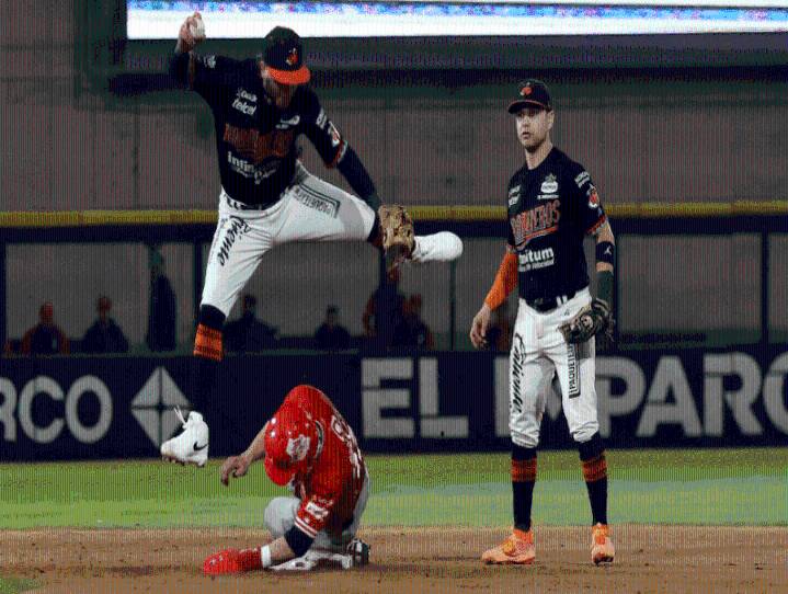 La Liga Mexicana del Pacífico arranca con grandes actuaciones
