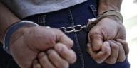 Capturan a un adulto mayor acusado de haber asesinado a su vecina: le habría propinado más de 30 puñaladas