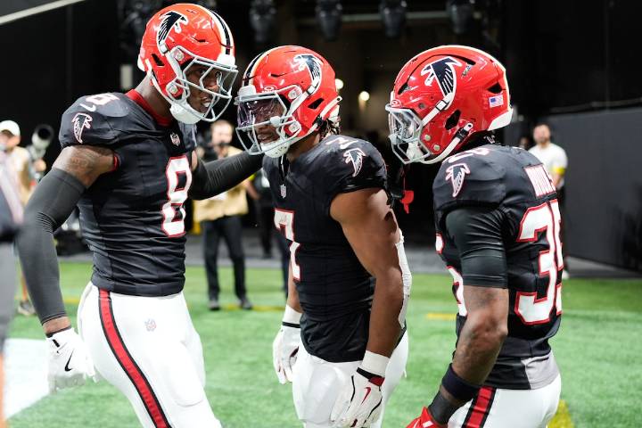 Falcons defeat Bills 24-14 as Robinson matches career high statistic