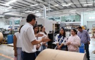 Visita a Uniprint permite observar el proceso gráfico