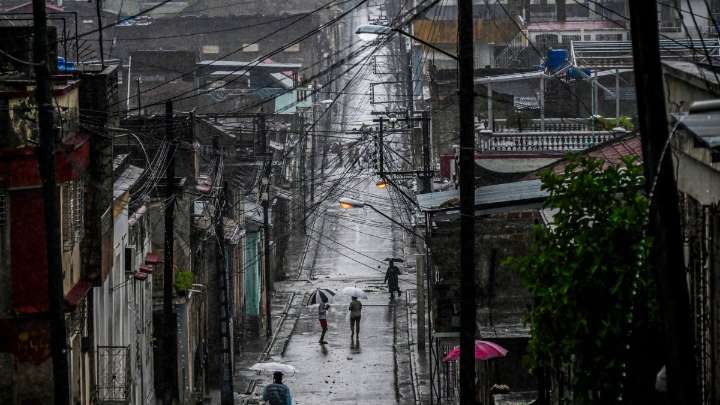 El huracán Melissa impacta Cuba: fuertes vientos, lluvias e inundaciones dañan el oriente del país