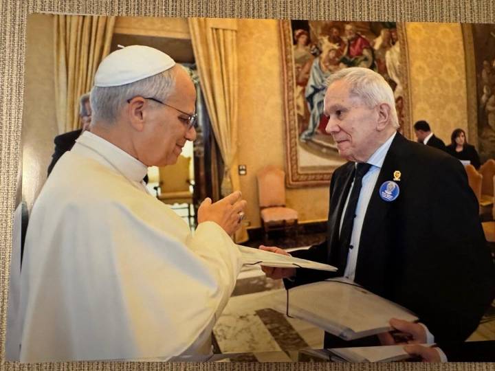 El papa León XIV se reunió con el presidente de la Federación Médica Venezolana