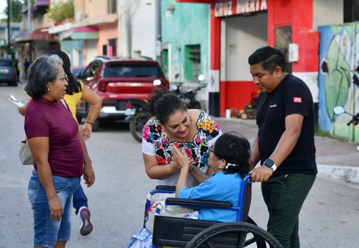 DIF de Carrillo Puerto brinda auxiliares auditivos para fortalecer la inclusión