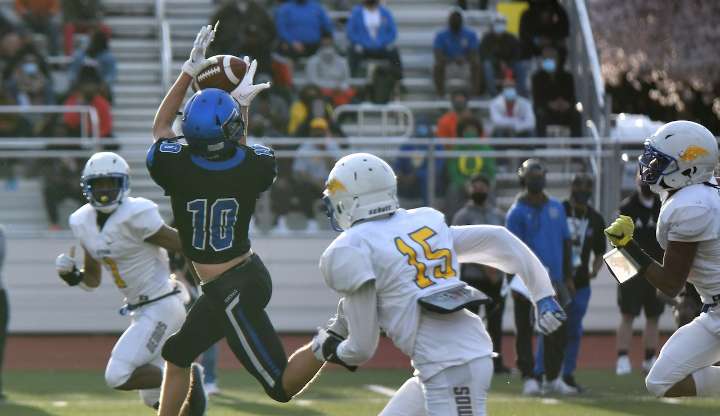 Watch live: Grant vs. Roosevelt in Oregon high school football Week 9 (10/30/2025)