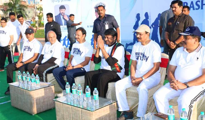 Chiranjeevi leads ‘Run for Unity’ in Hyderabad, urges awareness on deepfakes