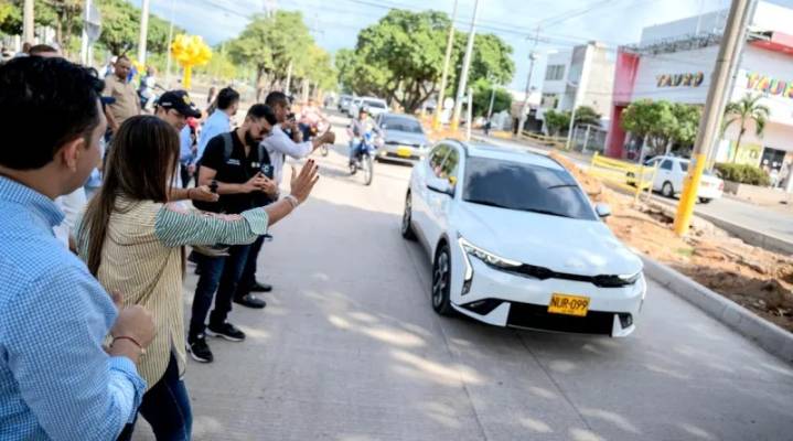 Habilitan nuevos tramos de la avenida Simón Bolívar en Valledupar