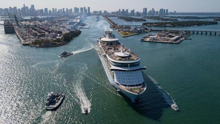 Who can sue in cruise ship video voyeur case? A judge could soon decide
