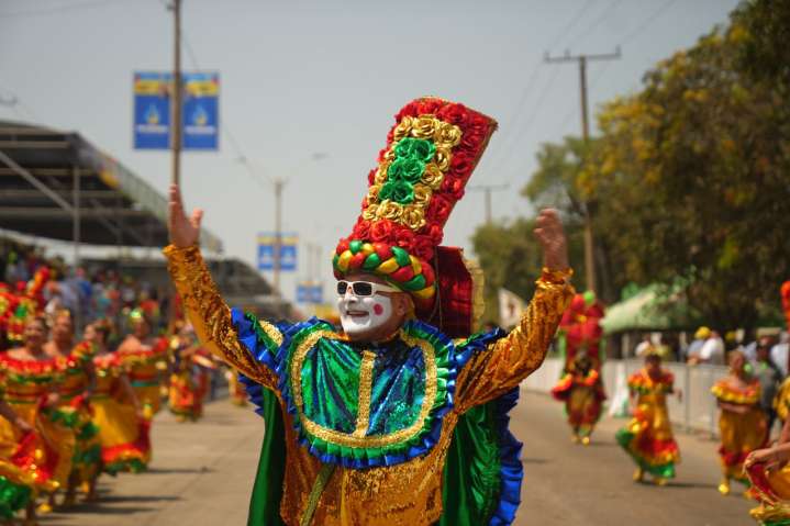 El Rey Momo del Carnaval de Barranquilla 2026, Adolfo Maury, engalanará el Carnaval Comunal Novembrino de Magangué 2025