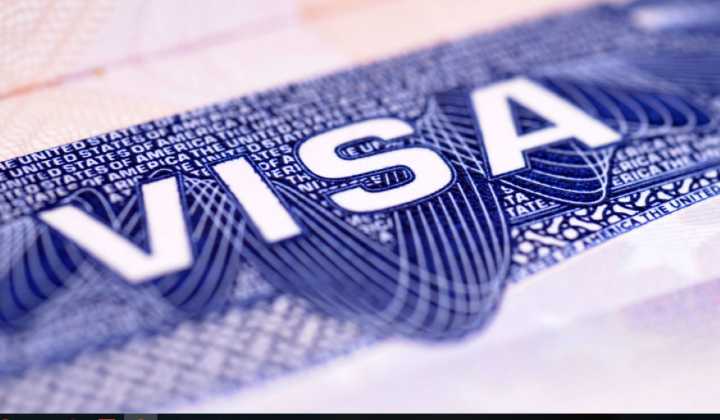 Nueva restricción a solicitud de visa de EE.UU.: venezolanos sólo pueden tramitarla en Bogotá