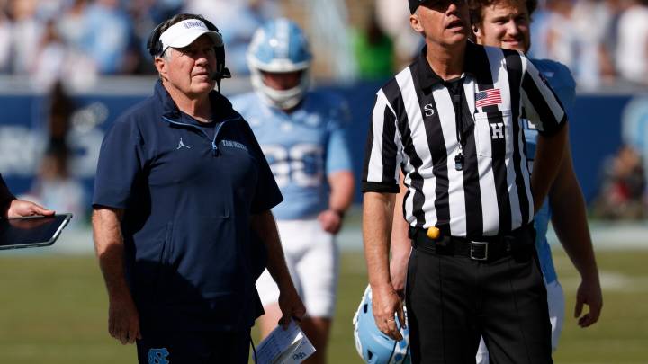 Bill Belichick's gutsy two-point conversion call falls short, North Carolina loses 17