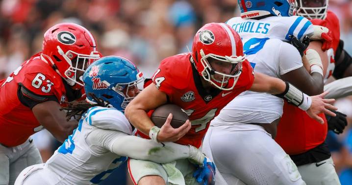 Dominant fourth quarter gives No. 9 Georgia win over No. 5 Ole Miss