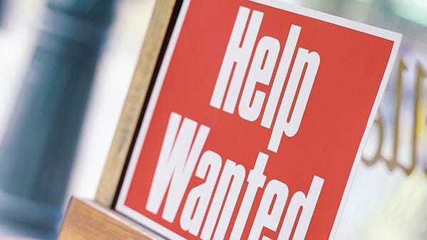 Better Business Bureau warns of holiday job scams in Rockford