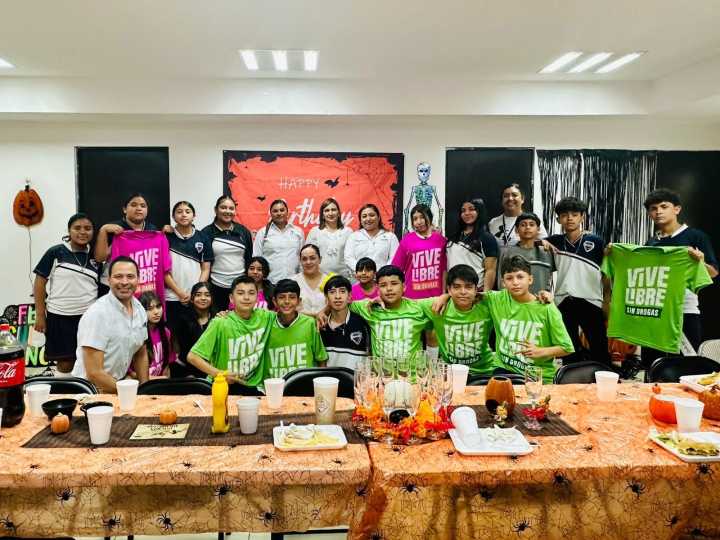 Reconocen a jóvenes de la Vito Alessio Robles por su destacada participación deportiva