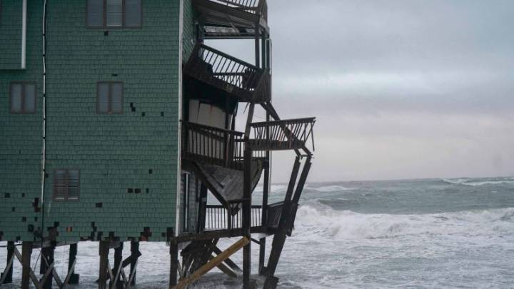 Nor’easter prompts New Jersey state of emergency, coastal flooding