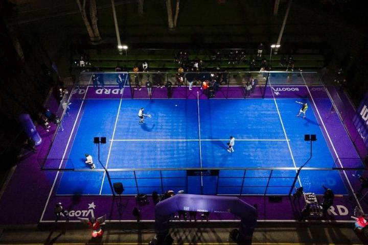 Inauguran primera cancha pública de pádel en Bogotá.
