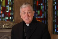 “La iglesia está con los migrantes”: cardenal Cupich