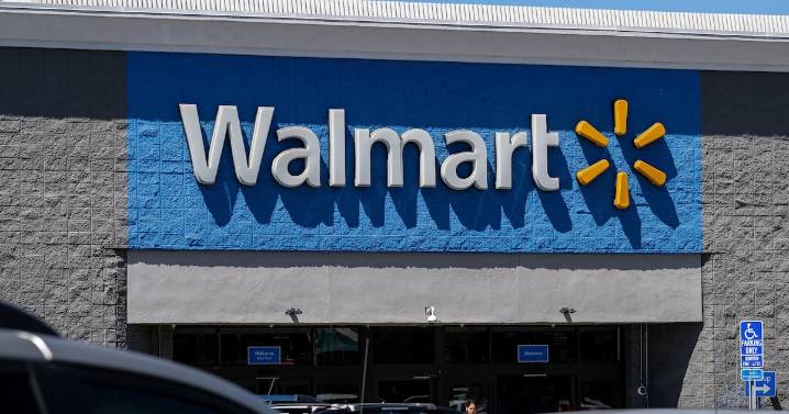 Walmart ‘cede’ ante Trump: Suspende ofertas de trabajo a candidatos que necesitan visas H