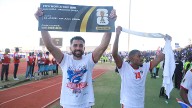 Histórico: Cabo Verde se clasifica por primera vez para el Mundial... Mira los festejos Los "Tiburones Azules" superaron en su grupo a Camerún.