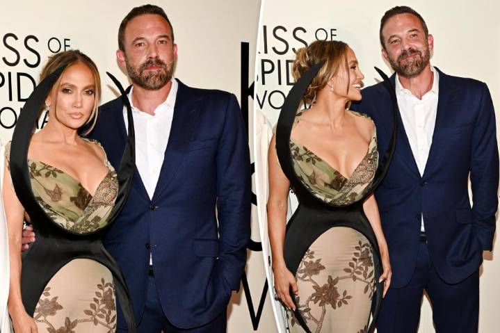 Jennifer Lopez, Ben Affleck reunite at Kiss of the Spider Woman' premiere