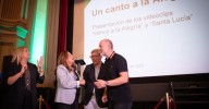 Miguel Ríos y la OCG se unen a 1.600 escolares y El Hombre Garabato para grabar en Granada dos videoclips históricos