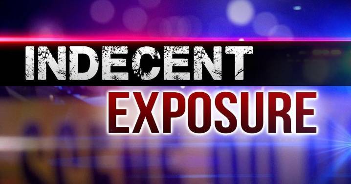 Chattanooga man charged after exposing genitals at extended