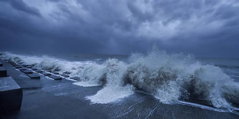Cyclone Montha Update: Depression Over Bay of Bengal Intensifies, Odisha on High Alert for Heavy Rain and Strong Winds