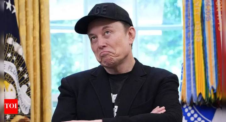 When PayPal founder Peter Thiel told Elon Musk: Don't give your wealth to Bill Gates, he is ...