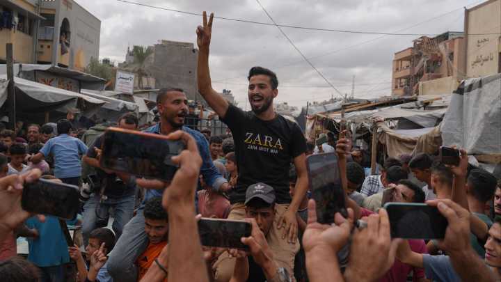 Israel y Hamás acuerdan un alto el fuego en Gaza pendiente de la aprobación final del Gobierno de Netanyahu