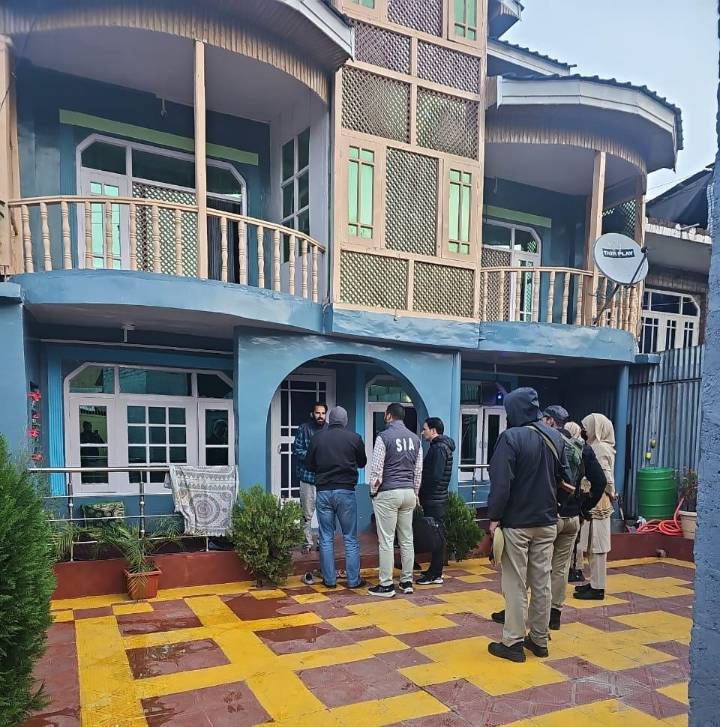 SIA Kashmir Conducts Valley-wide Search Operation; Targets Sleeper Cell Modules