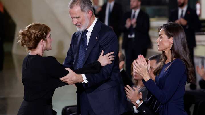 Felipe VI: "Hay que seguir analizando las causas de la tragedia"