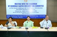 Sudhangshu reviews implementation of welfare schemes for SC