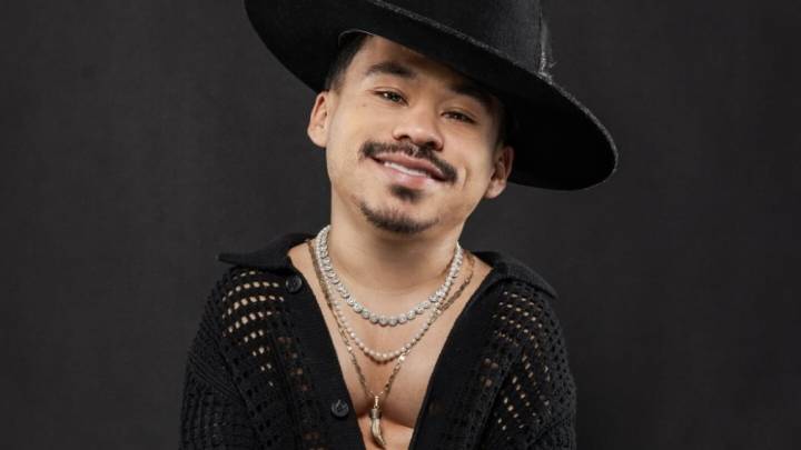 Abelito y su novia responden a rumores de separación con un mensaje y una foto contundentes