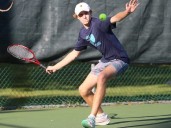 Golden Hawks, Patriotes win twice at LKSSAA South tennis tournament